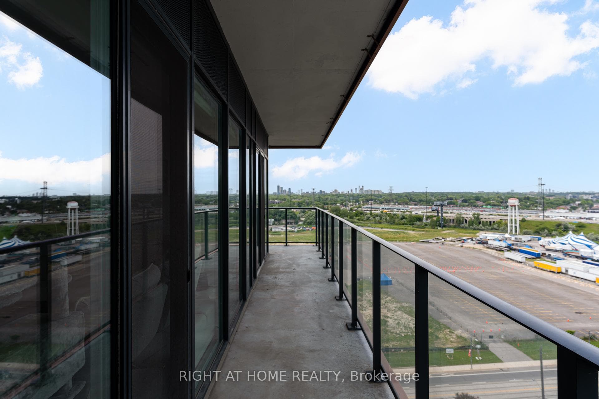 30 Shore Breeze Drive Unit 1413 photo 37