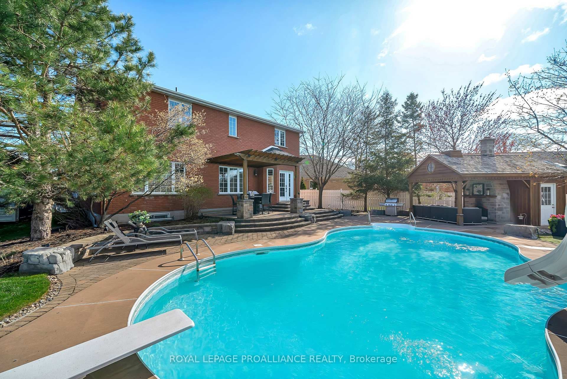 6 Hilton Place photo 46