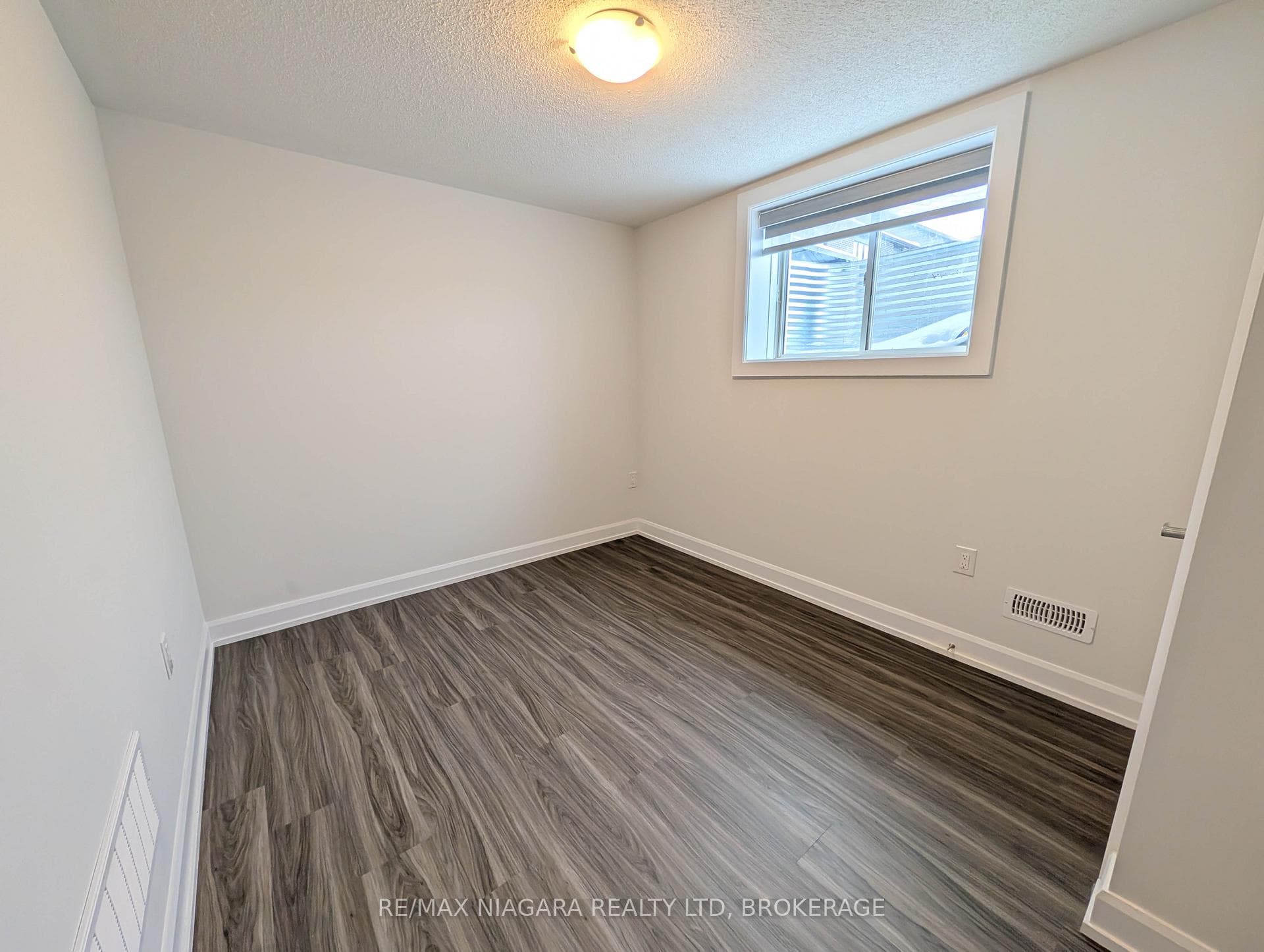 10 Shoreview Drive photo 34
