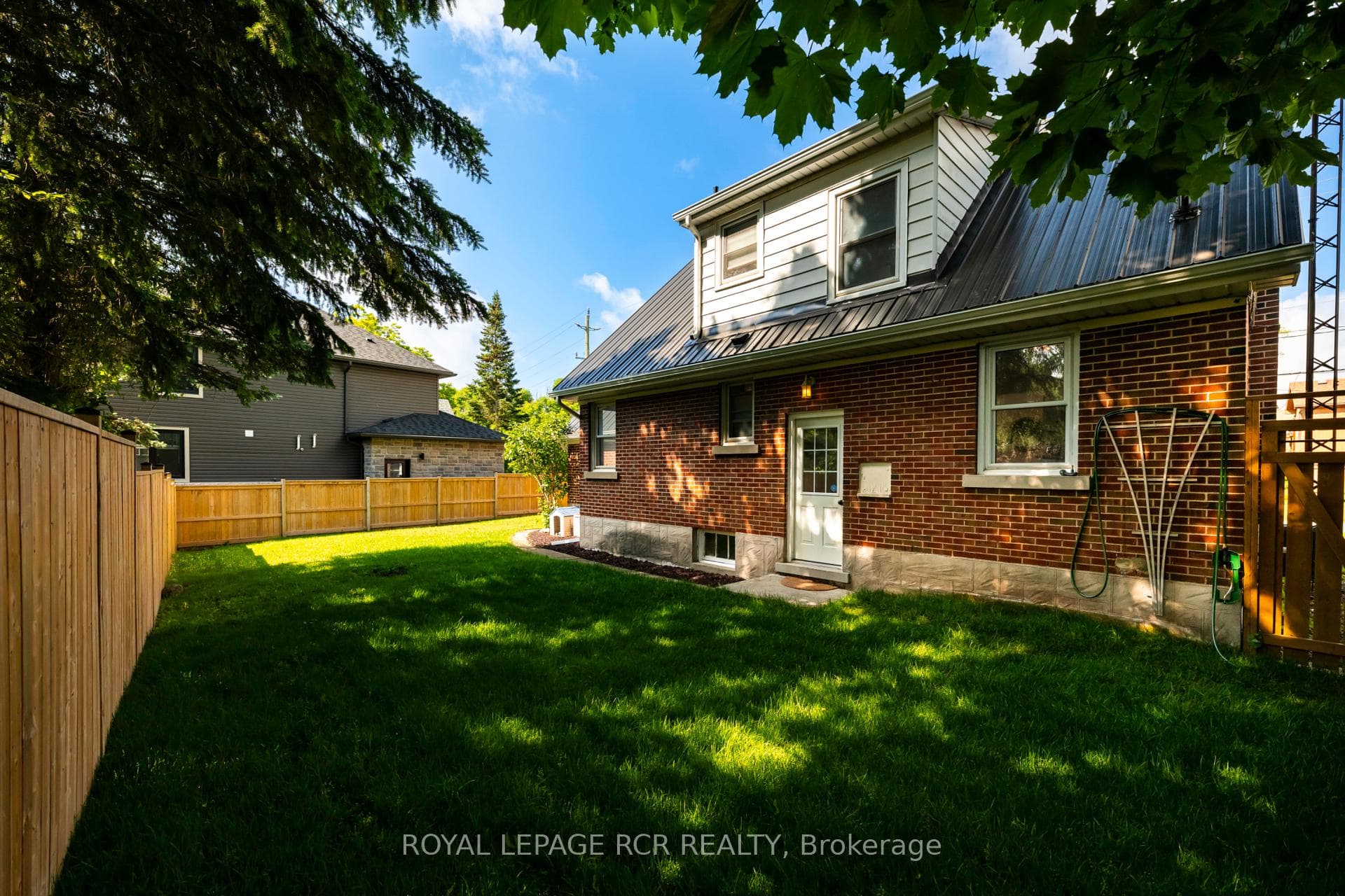 9 Ponsford Street photo 29
