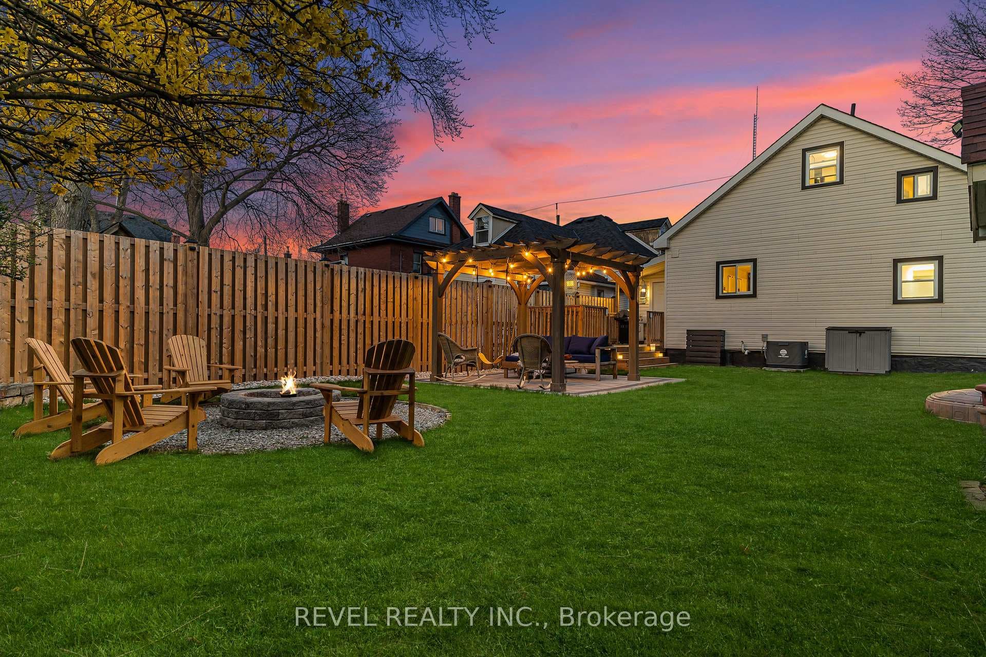 18 Poplar Avenue photo 30