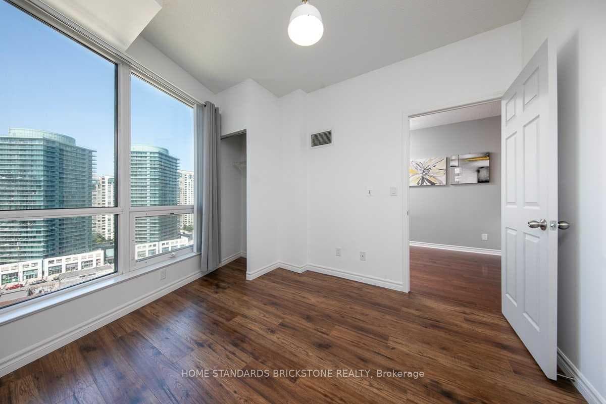 18 Holmes Avenue Unit 1306 photo 16