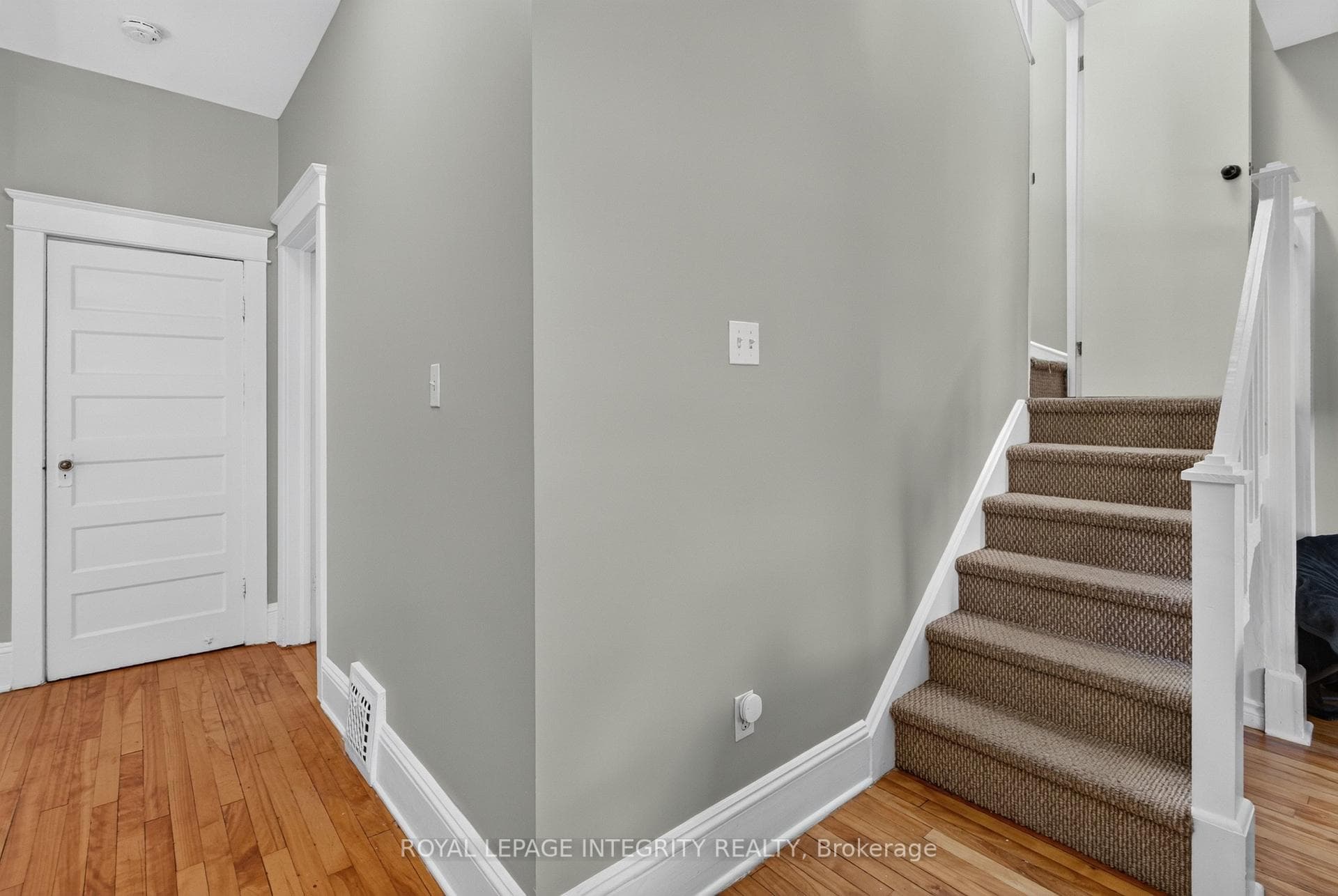 Upper Floor Unit