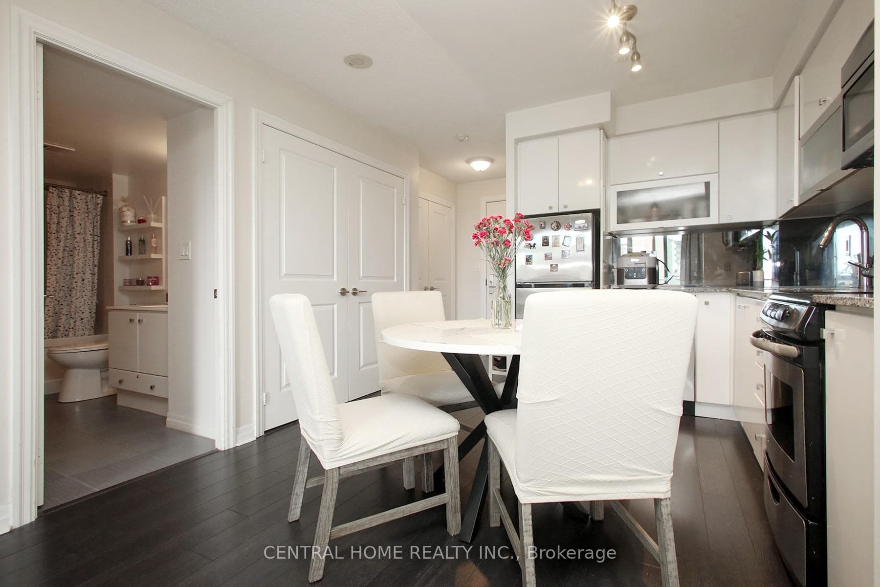 2015 Sheppard Avenue Unit 1407 photo 6