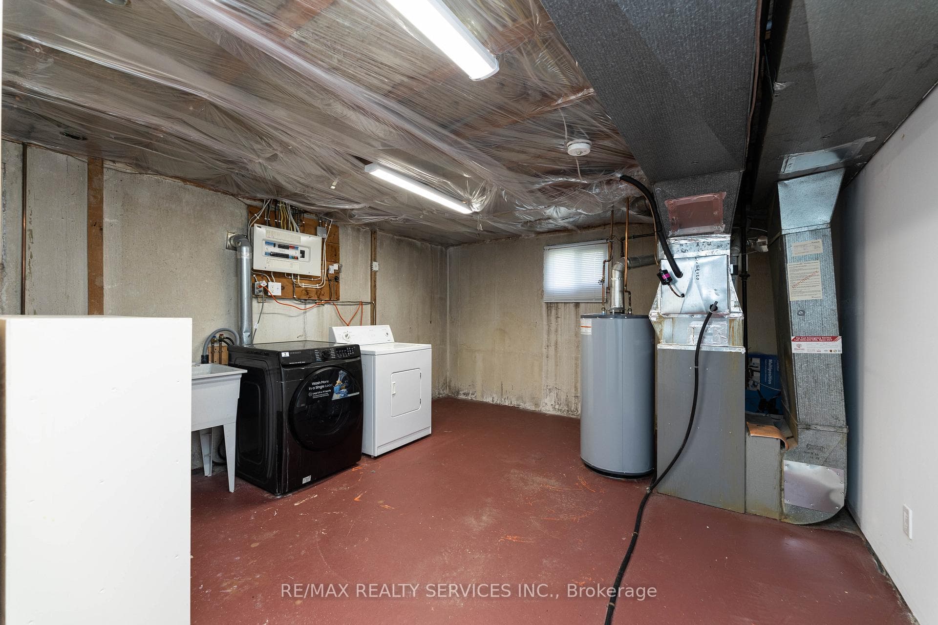 LAUNDRY / UTILITY / STORAGE ROOM