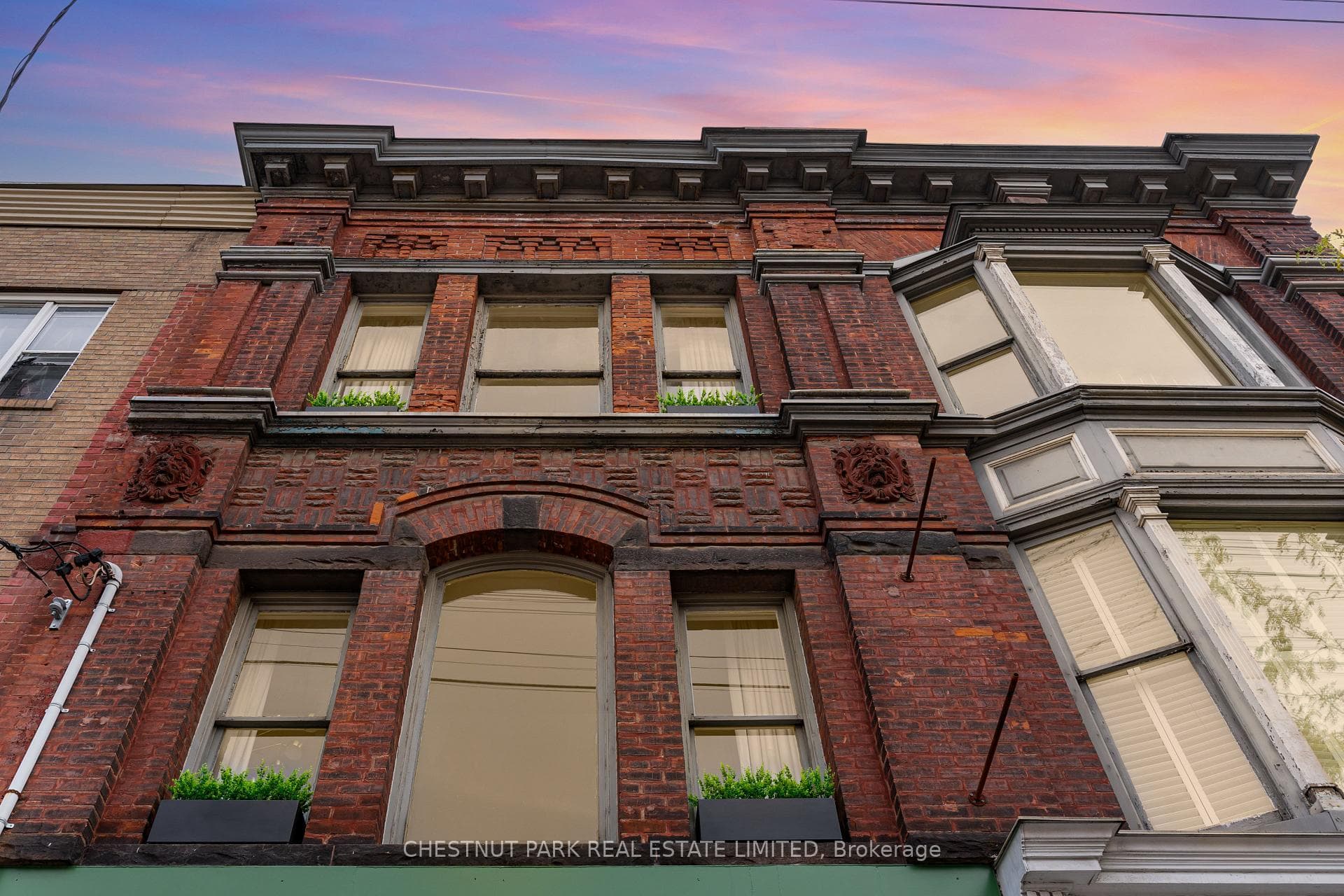 787 Queen Street Unit #B photo 36