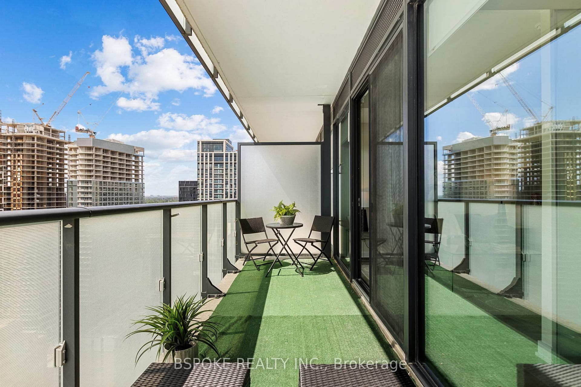 185 Roehampton Avenue Unit 2912 photo 23