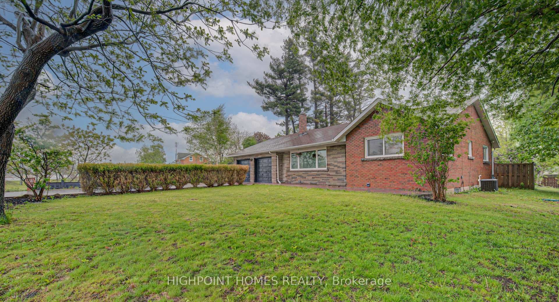 5438 Trafalgar Road photo 2
