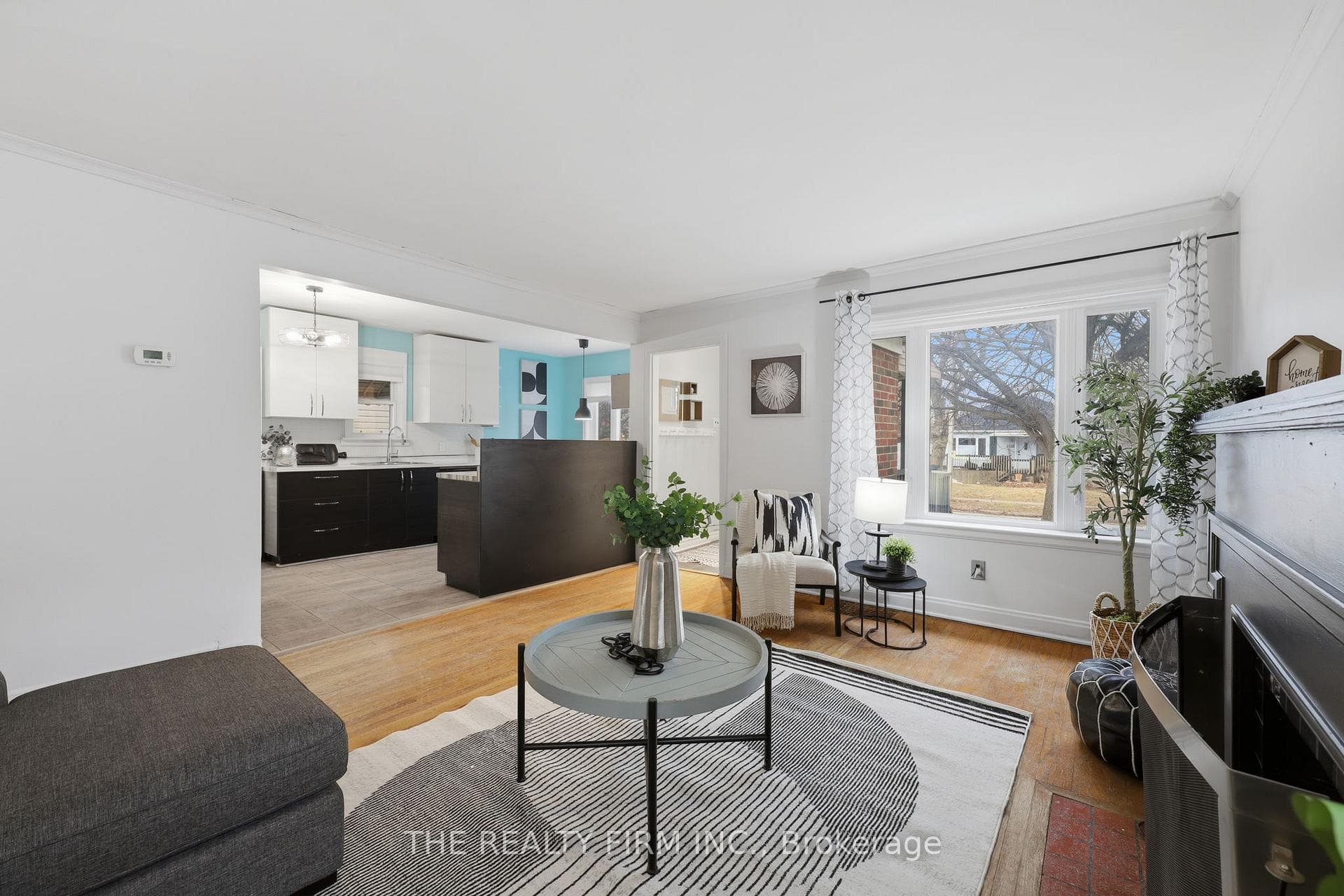 1319 Brydges Street photo 8