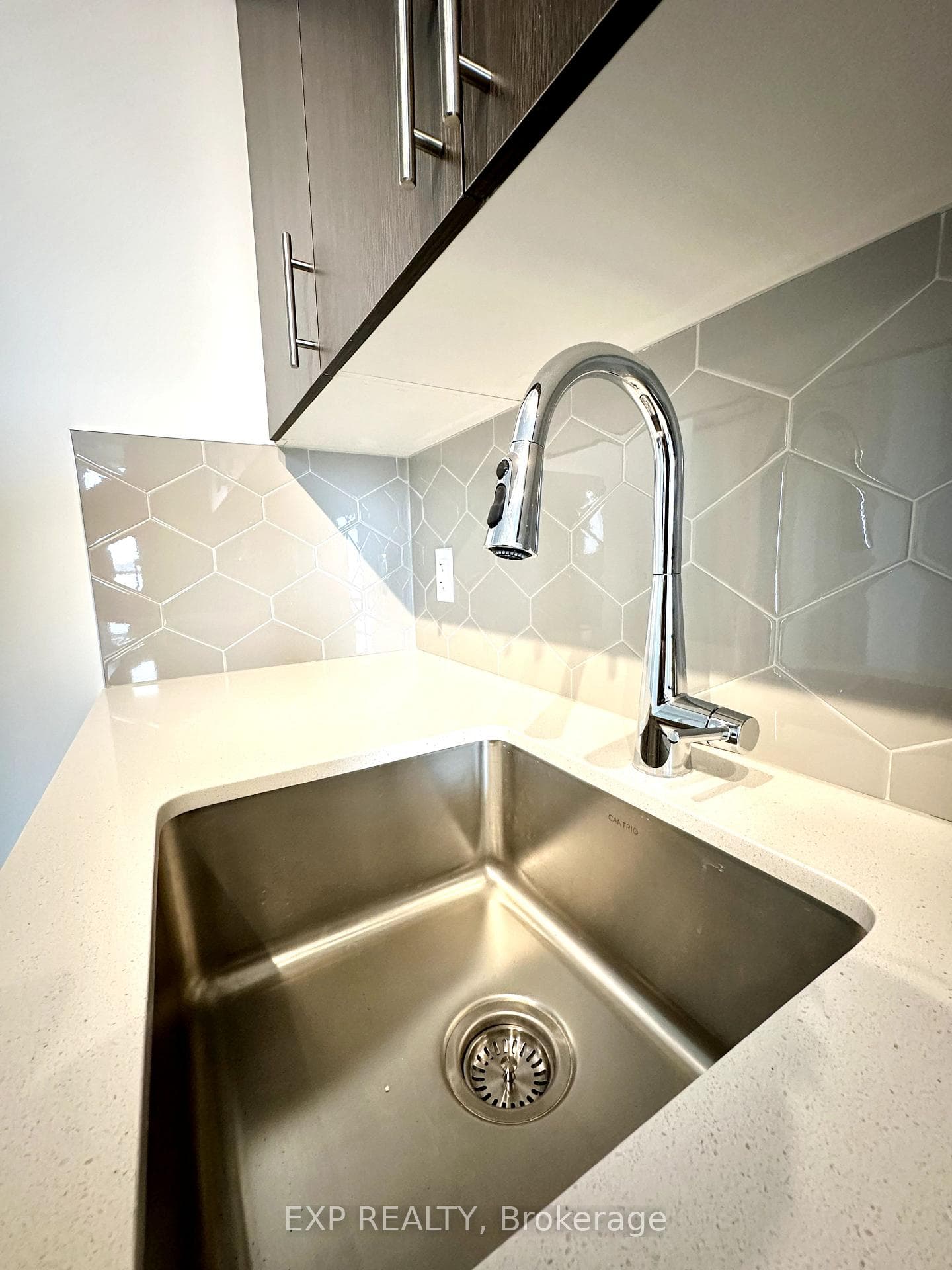 2545 Simcoe Street Unit 1219 photo 15