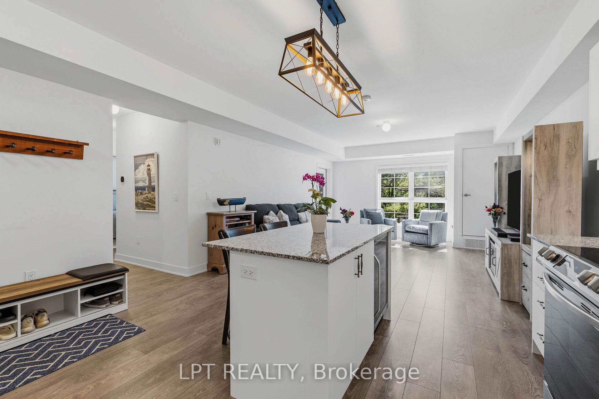 110 Grew Boulevard Unit 303 photo 17