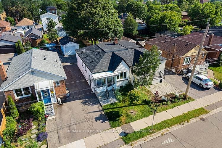 65 Manitoba Street photo 4