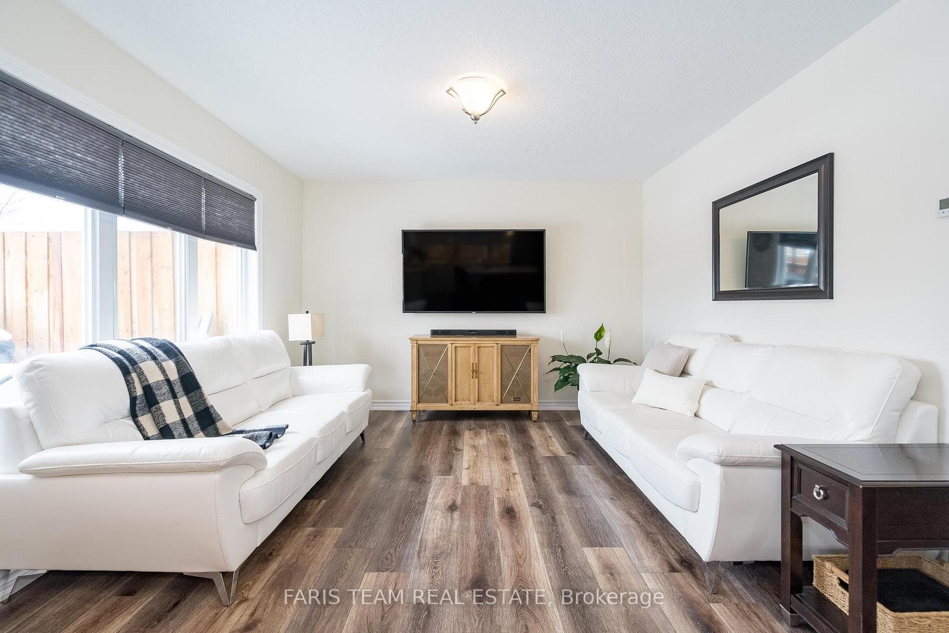 263 Quebec Street photo 11