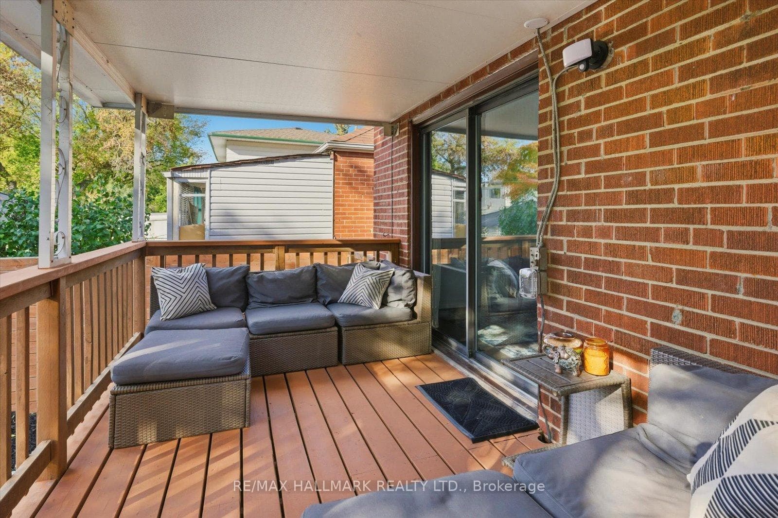 112 Phillip Avenue photo 41