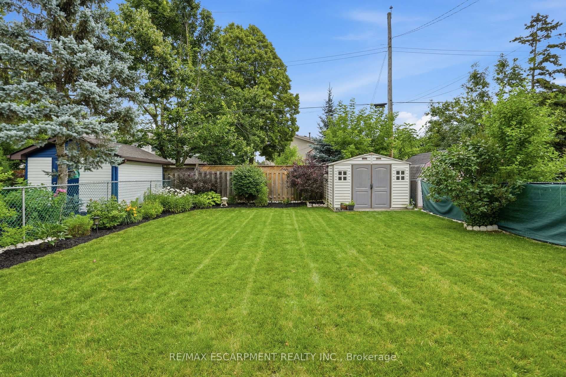 69 Fairway Drive photo 32