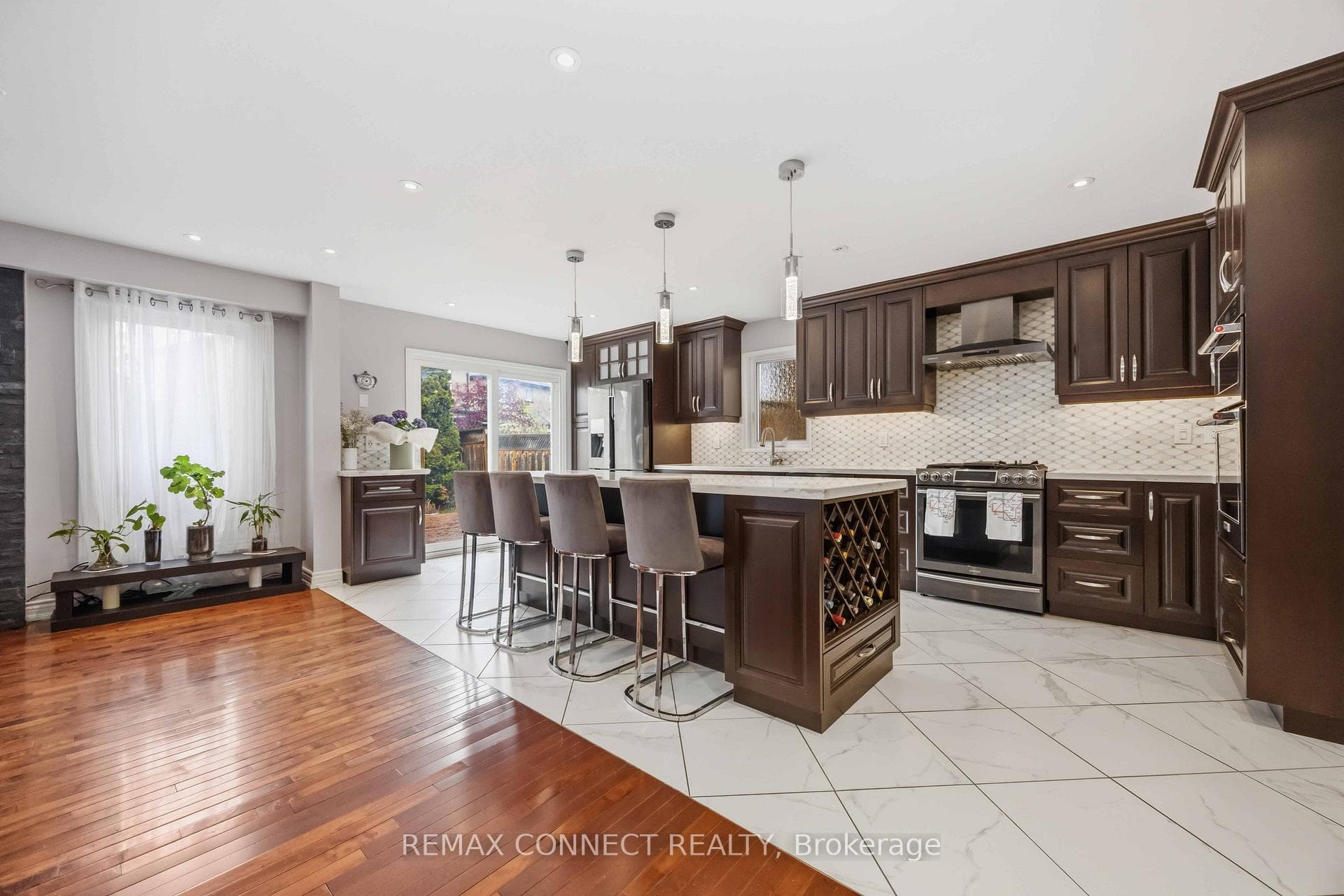 1706 Woodside Lane photo 13