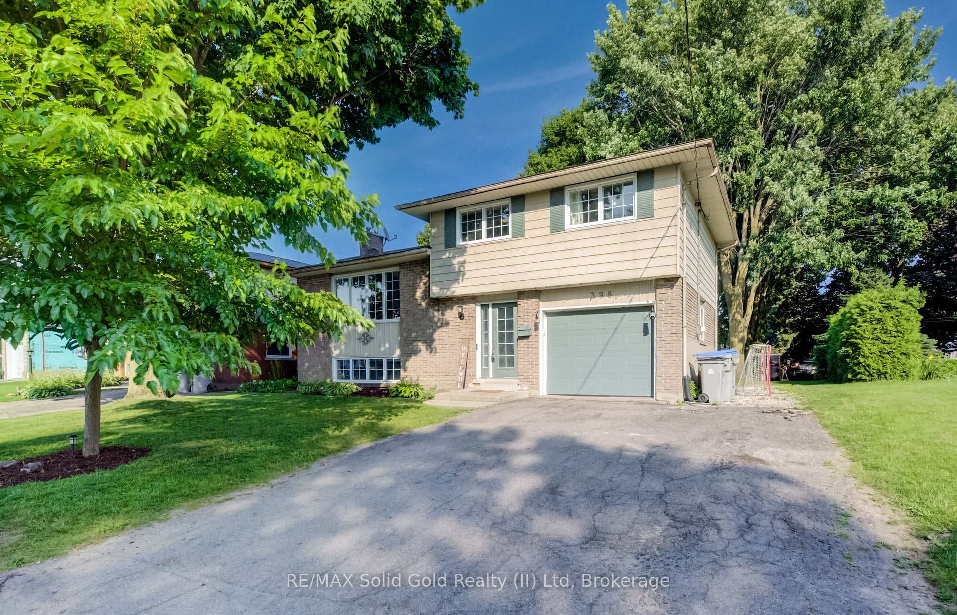398 Boyne Avenue photo 2