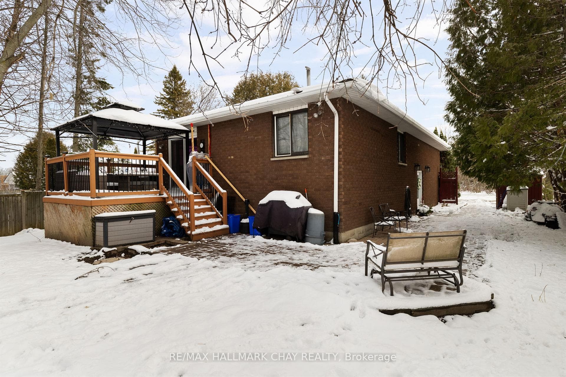 78 Twmarc Avenue photo 40