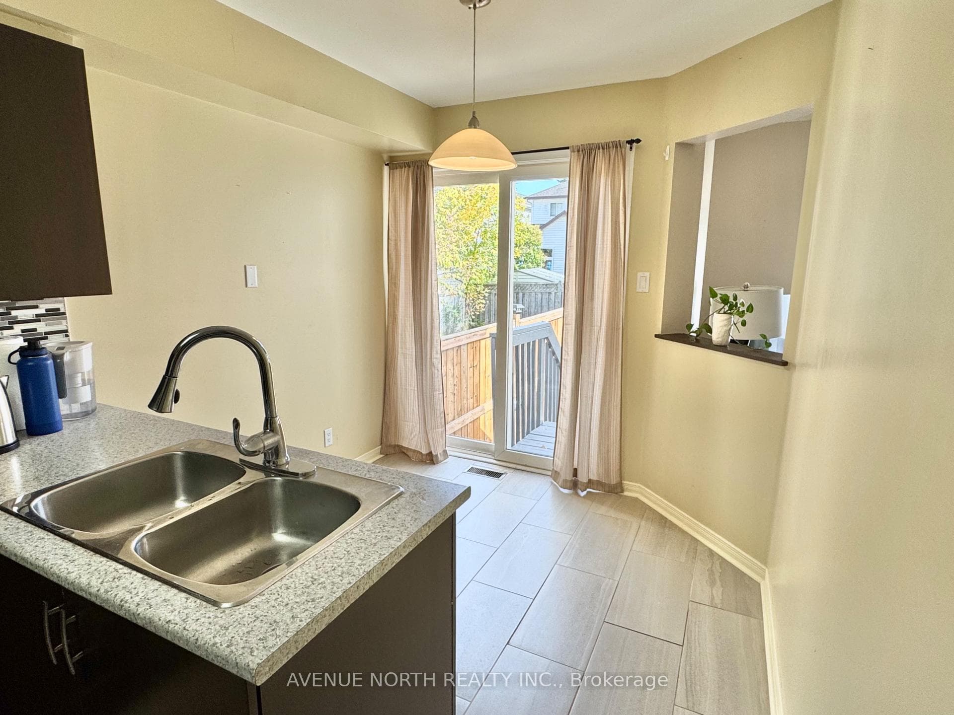 38 Bridgestone Drive photo 13