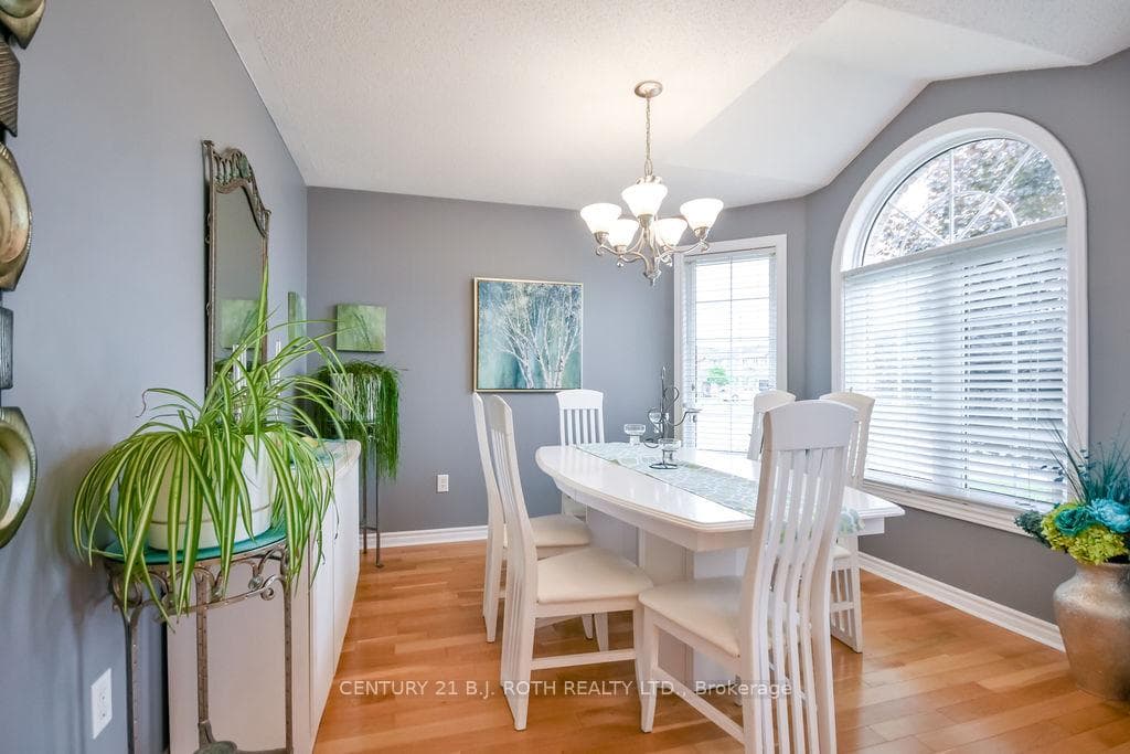 30 McAvoy Drive photo 21