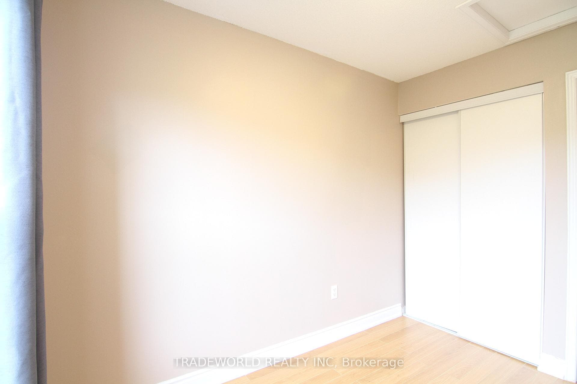 5061 Finch Avenue photo 19