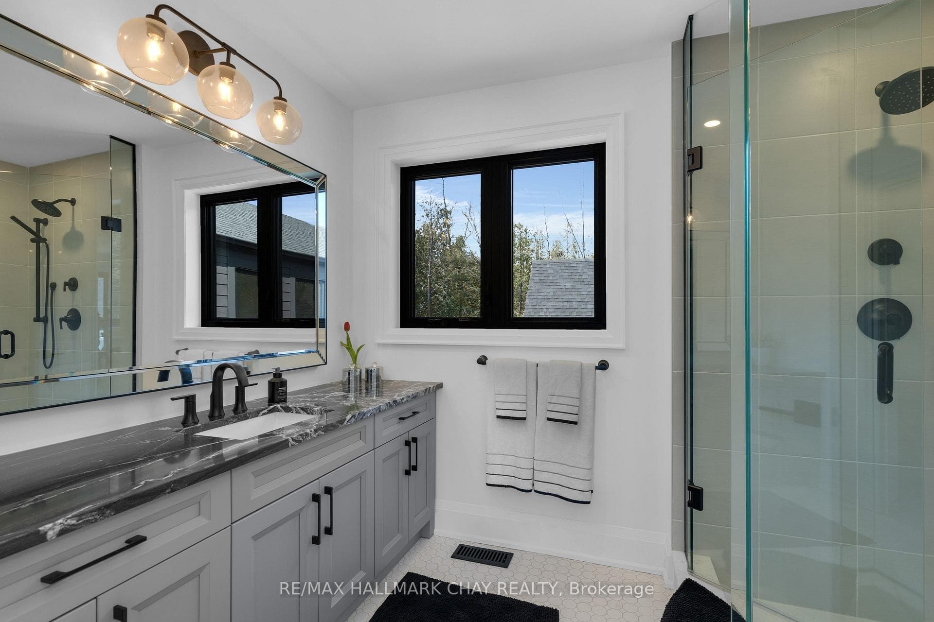 77 Georgian Grande Drive photo 26