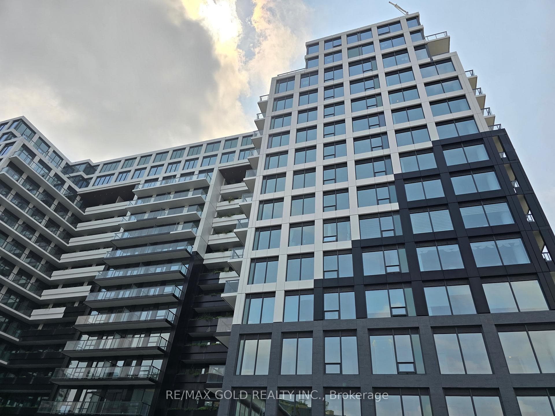 1100 Sheppard Avenue Unit PH01 photo 1