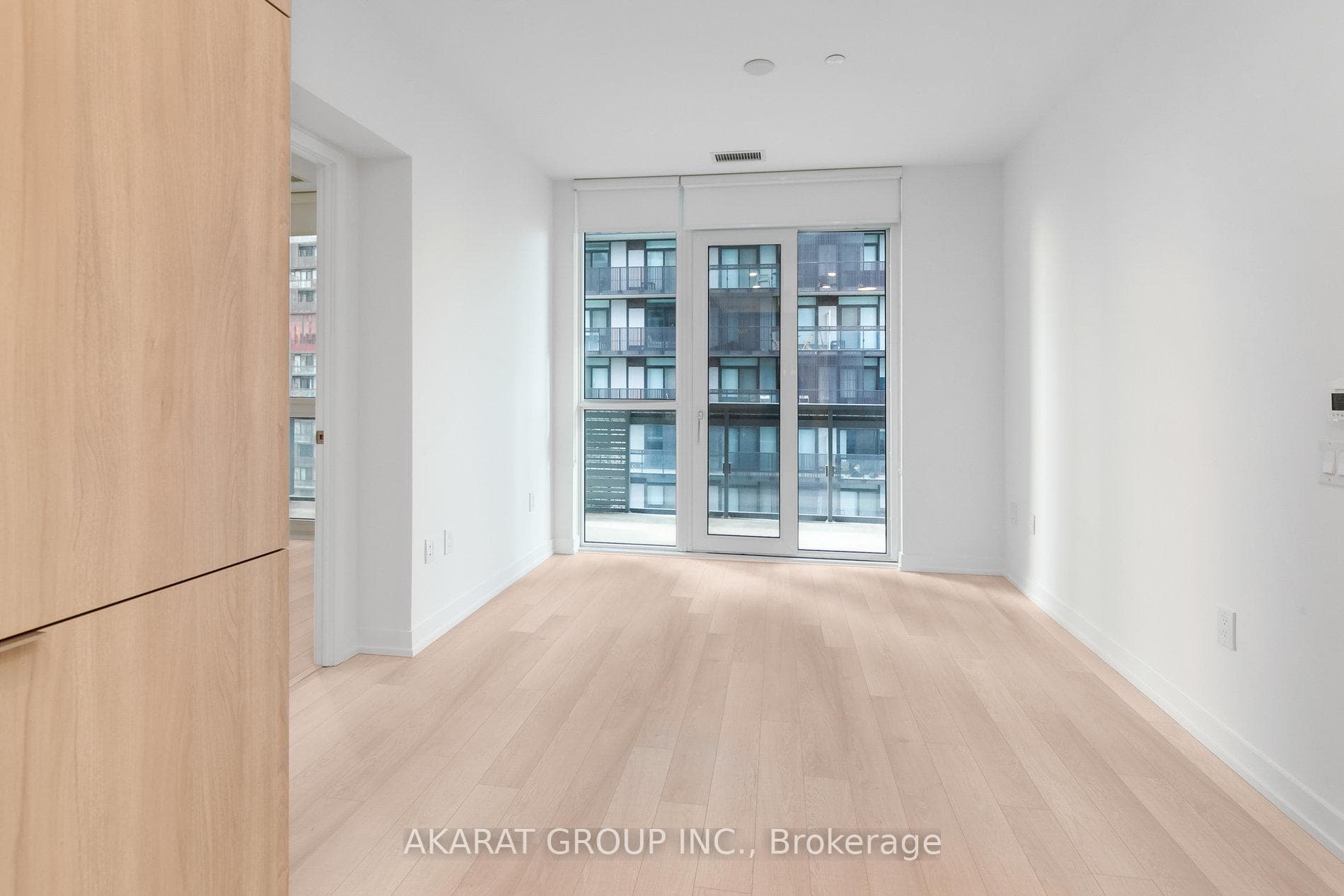 39 Roehampton Avenue Unit 2407 photo 10