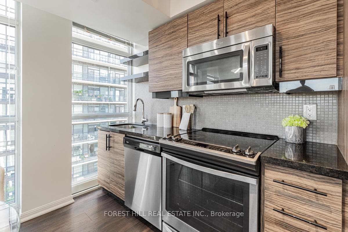 400 Adelaide Street Unit 2215 photo 9