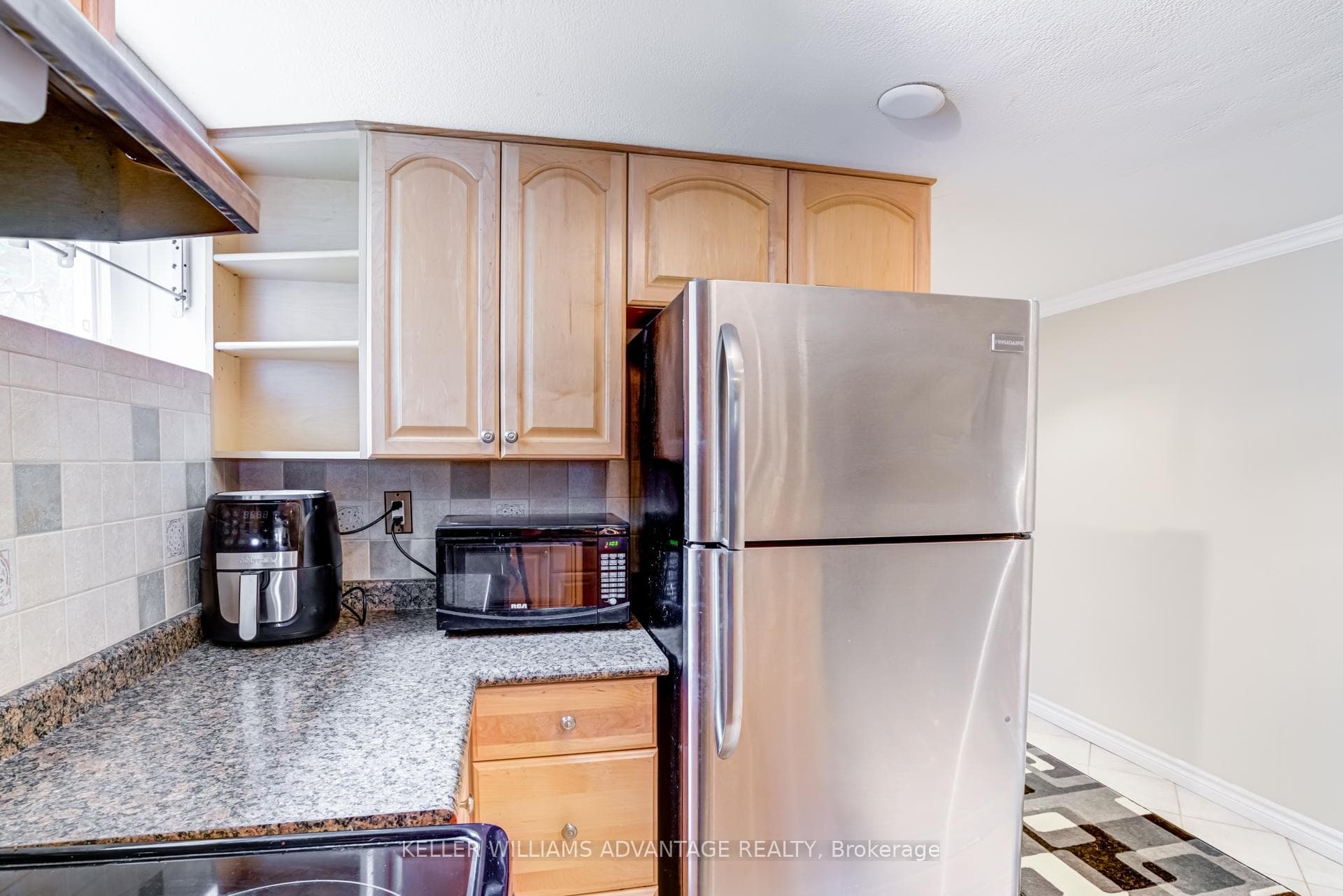 183 Glenwood Crescent Unit Lower photo 18