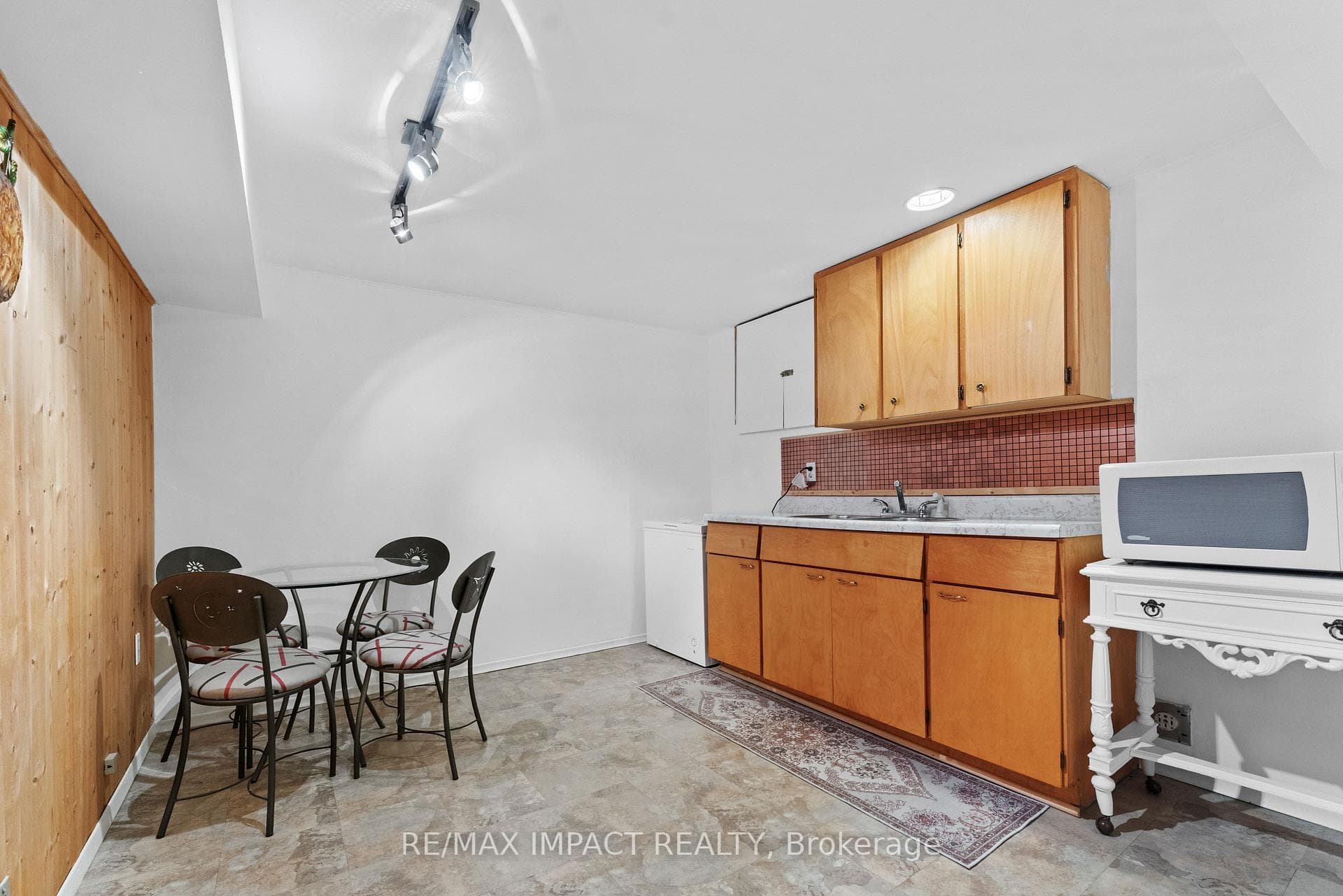 559 Harmony Road photo 29