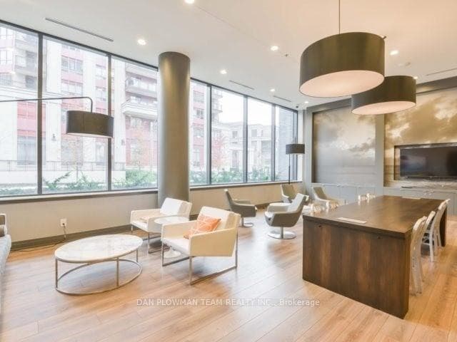 18 Rean Drive Unit 220 photo 14