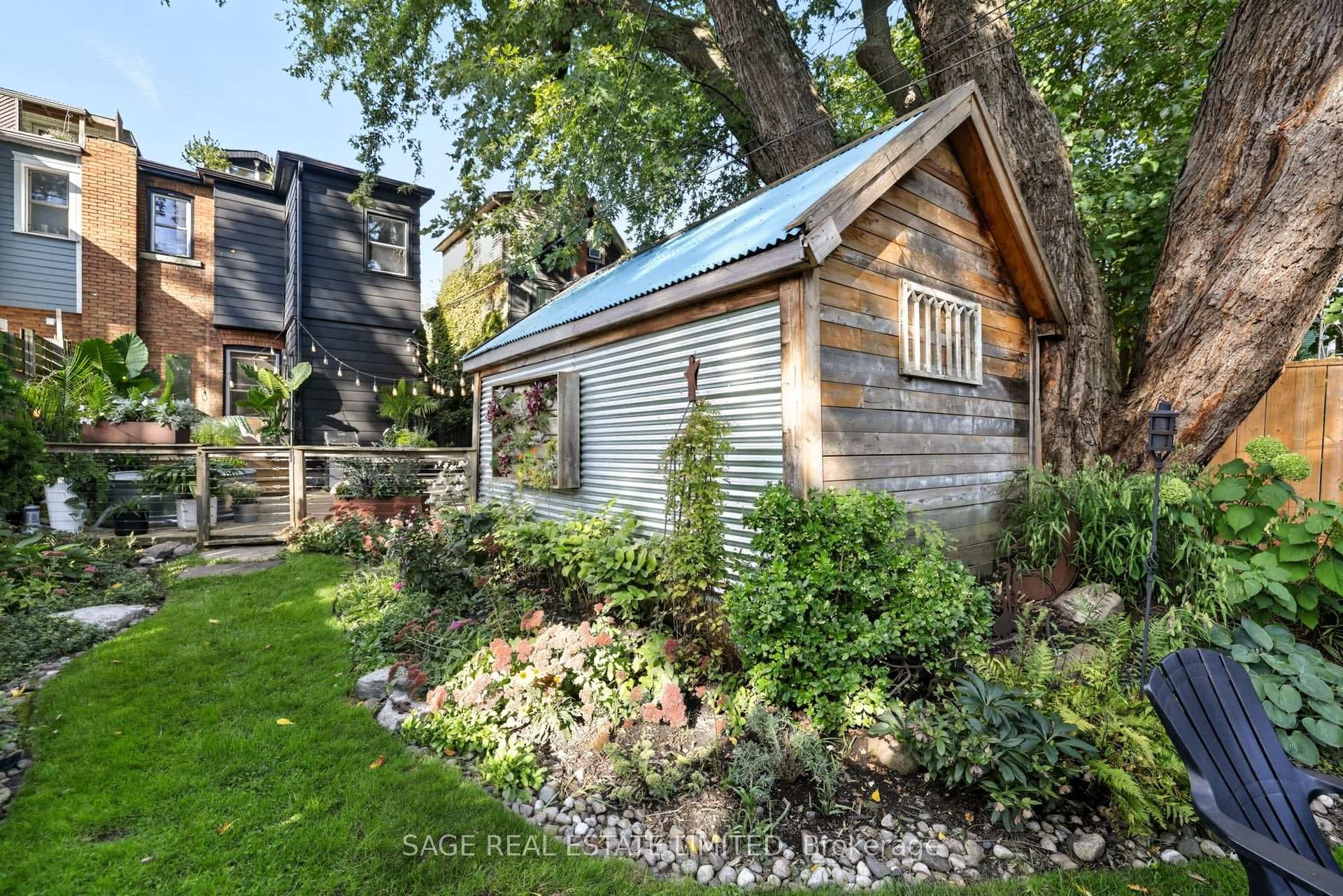 119 Woodfield Road photo 44