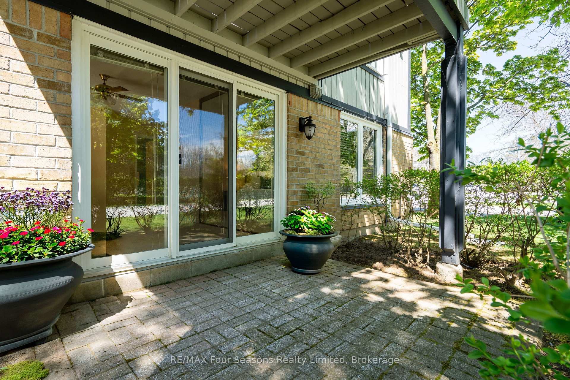 783 Johnston Park Avenue Unit 1 photo 25