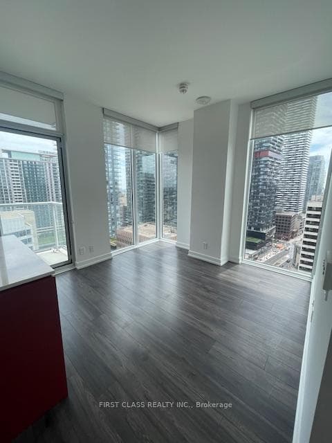 33 Helendale Avenue Unit 1606 photo 7