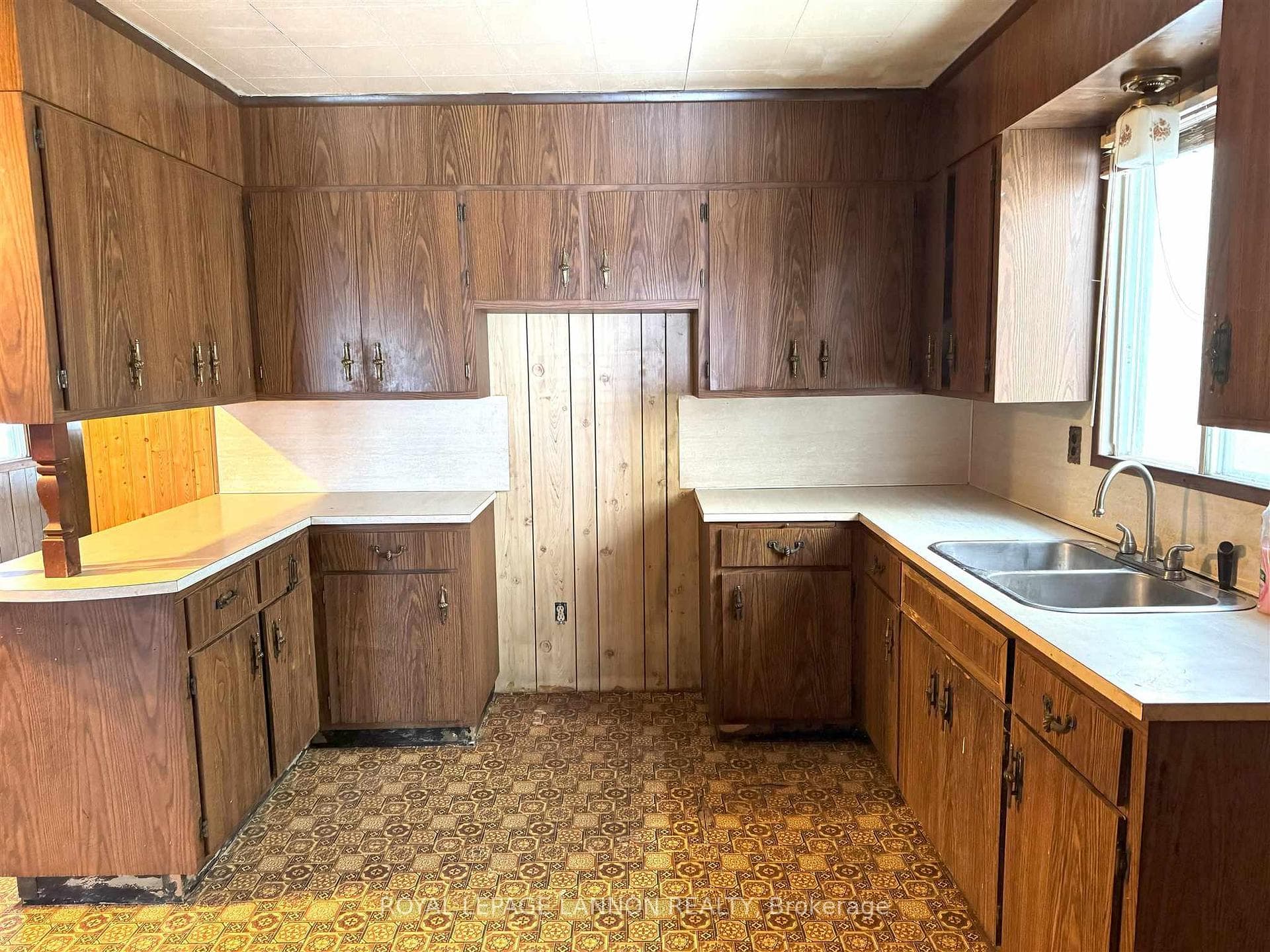 535 MCPHERSON Street photo 2