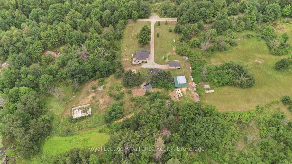 2017 Clark Road photo 45