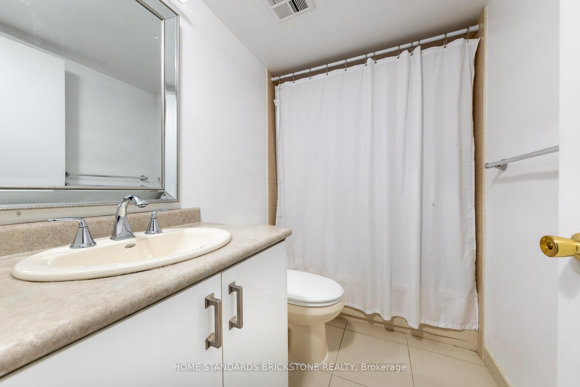 7601 Bathurst Street Unit 205 photo 20