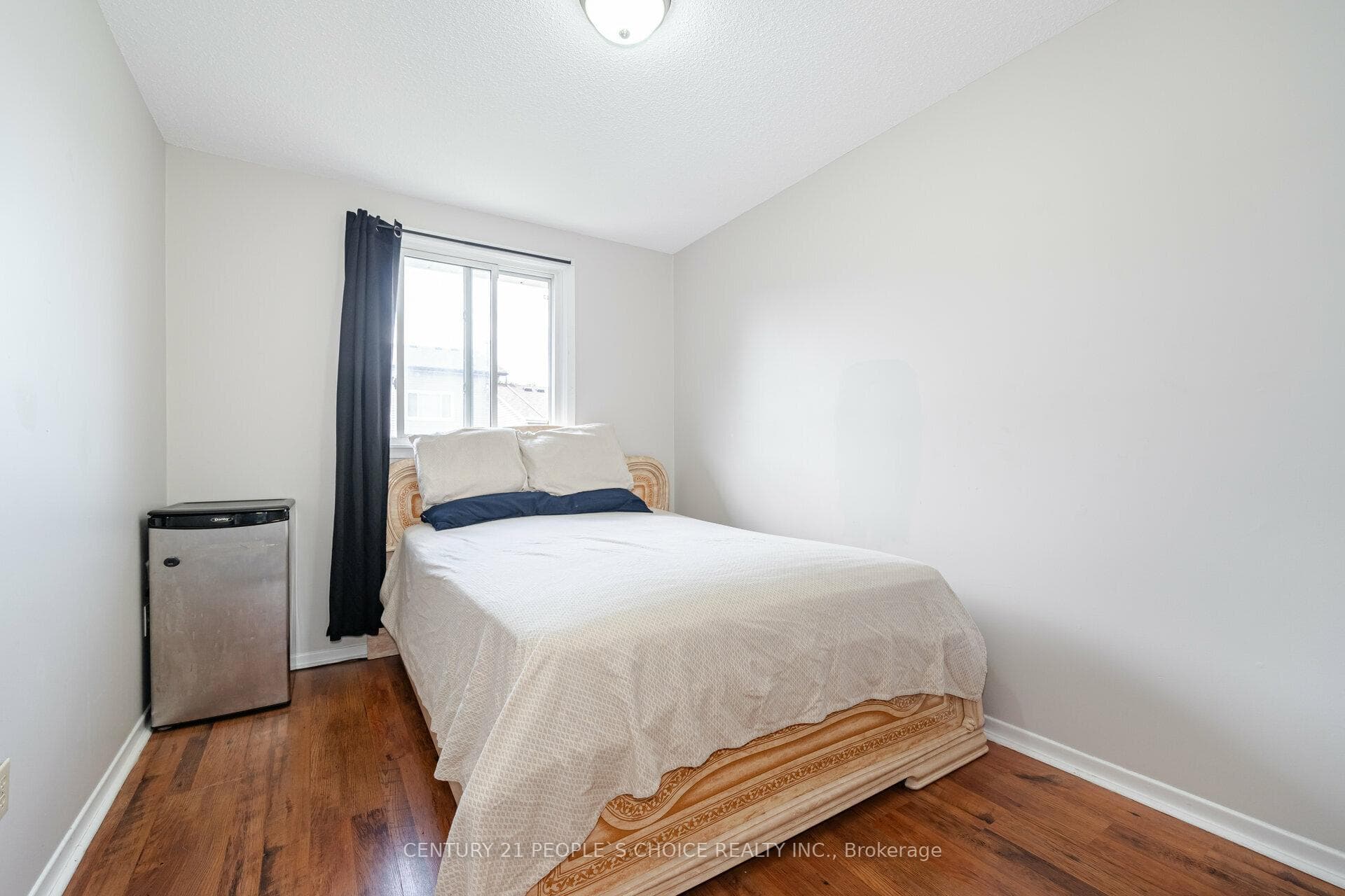 57 Carisbrooke Court photo 19