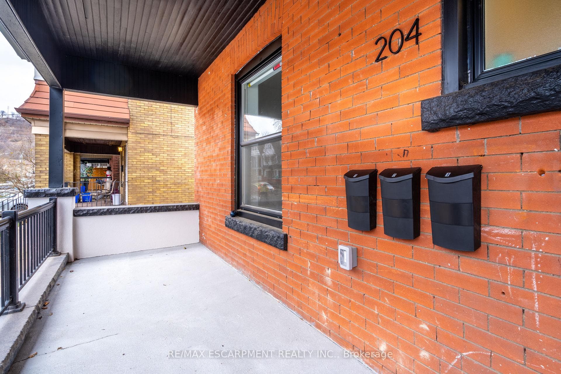 204 Balsam Avenue photo 4