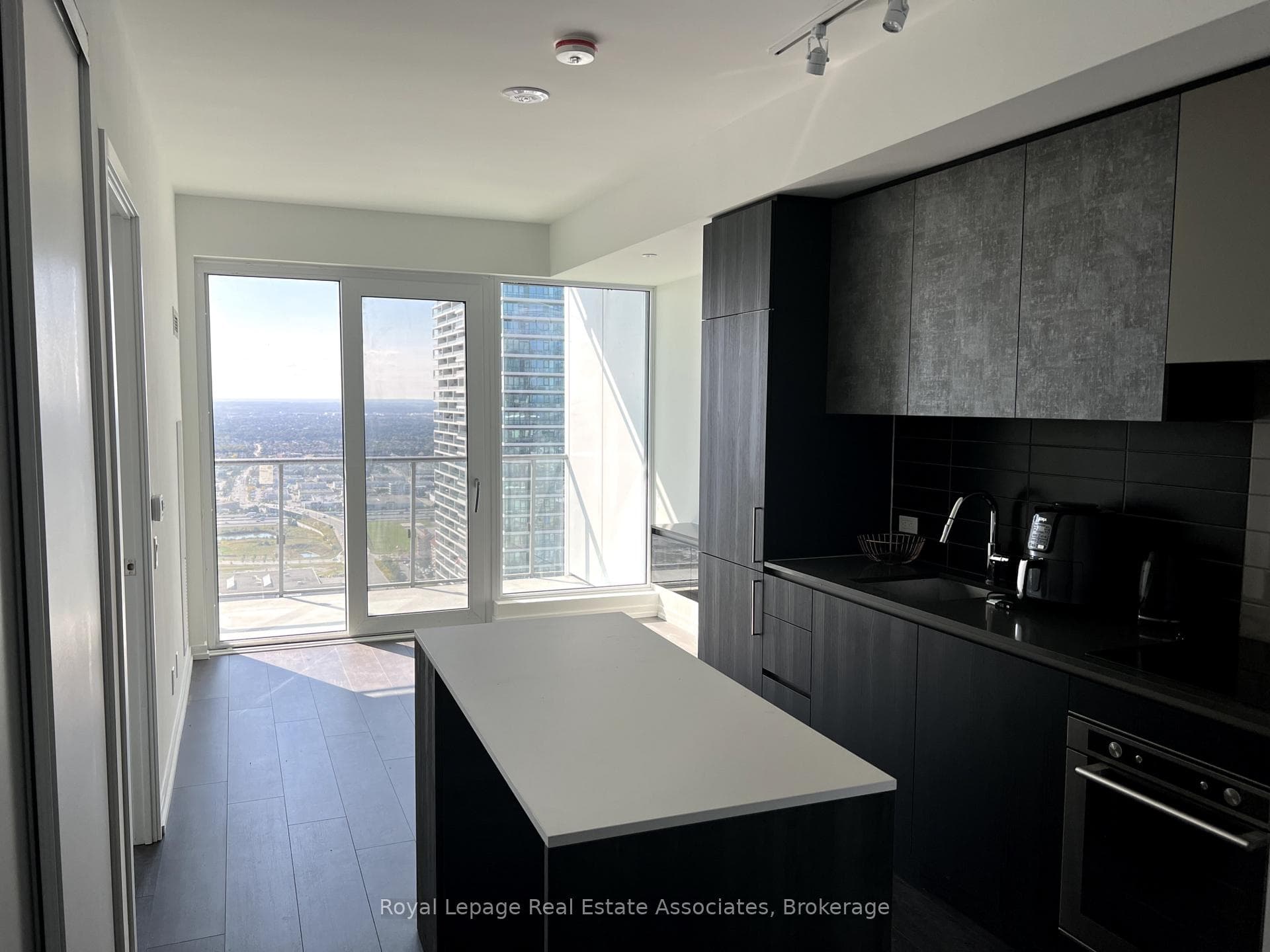 7890 Jane Street Unit 5003 photo 6