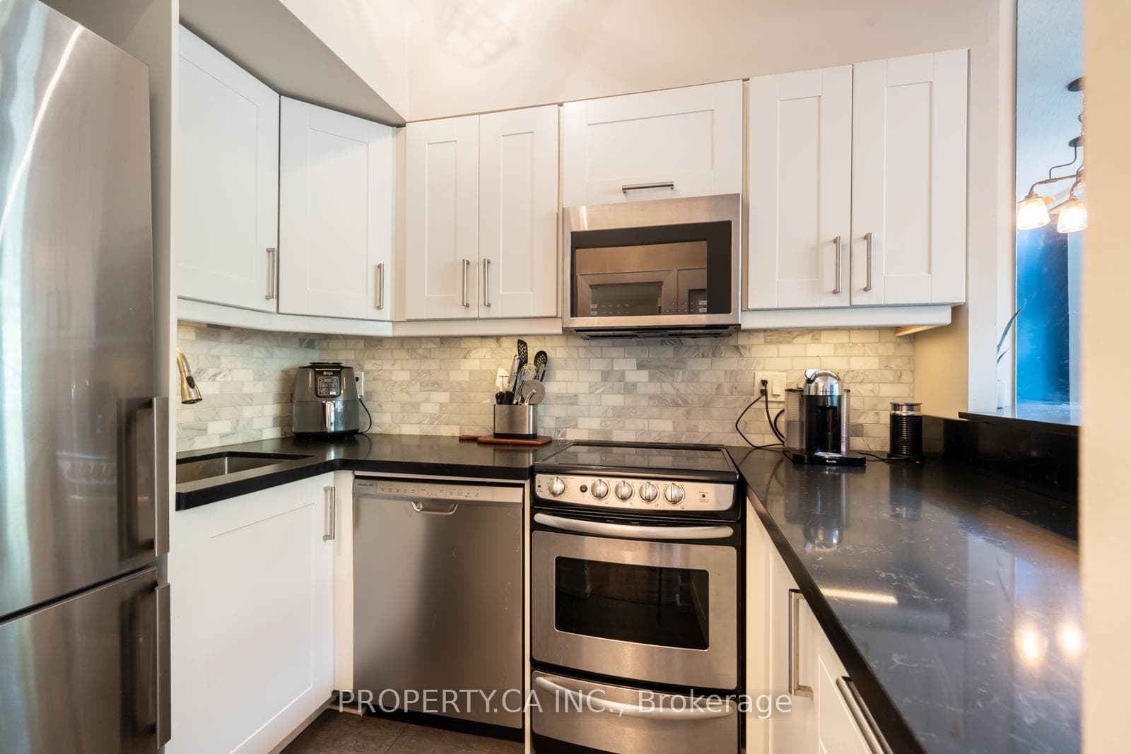 2261 Lake Shore Boulevard Unit 104 photo 10