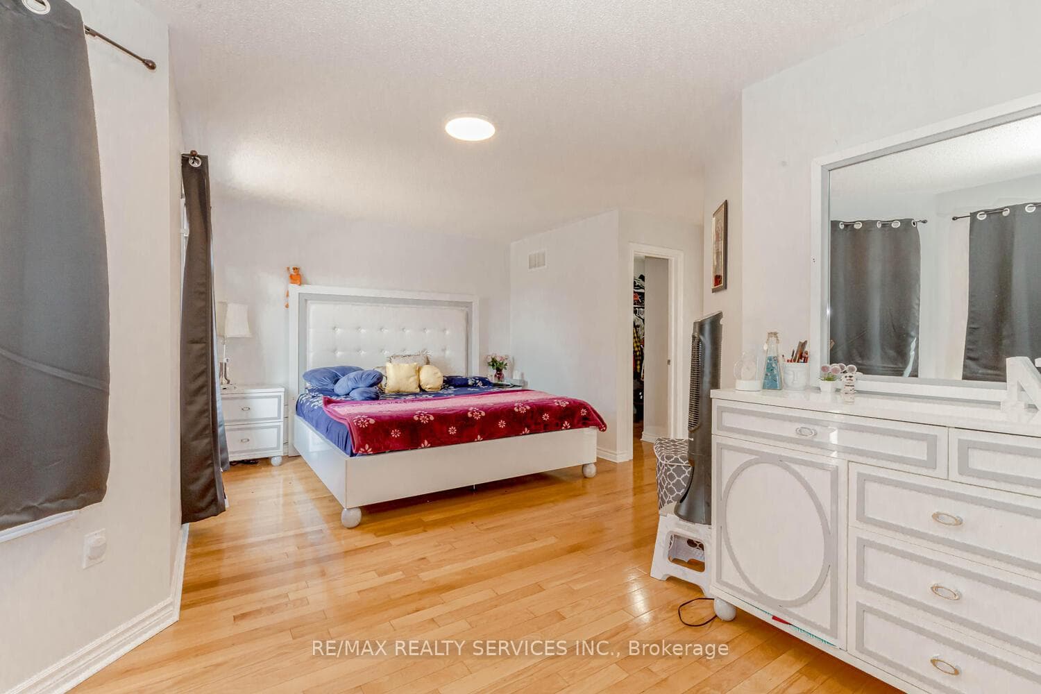 40 Manorwood Court photo 20