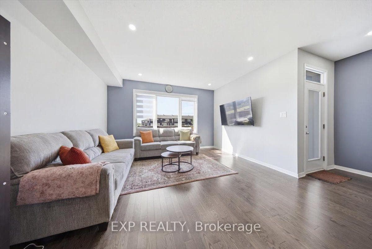 92 Riddell Street photo 8