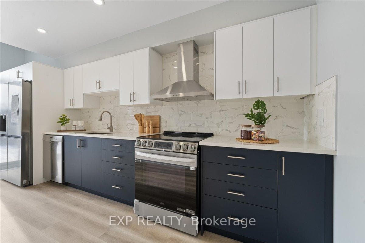 12 Claridge Drive photo 17