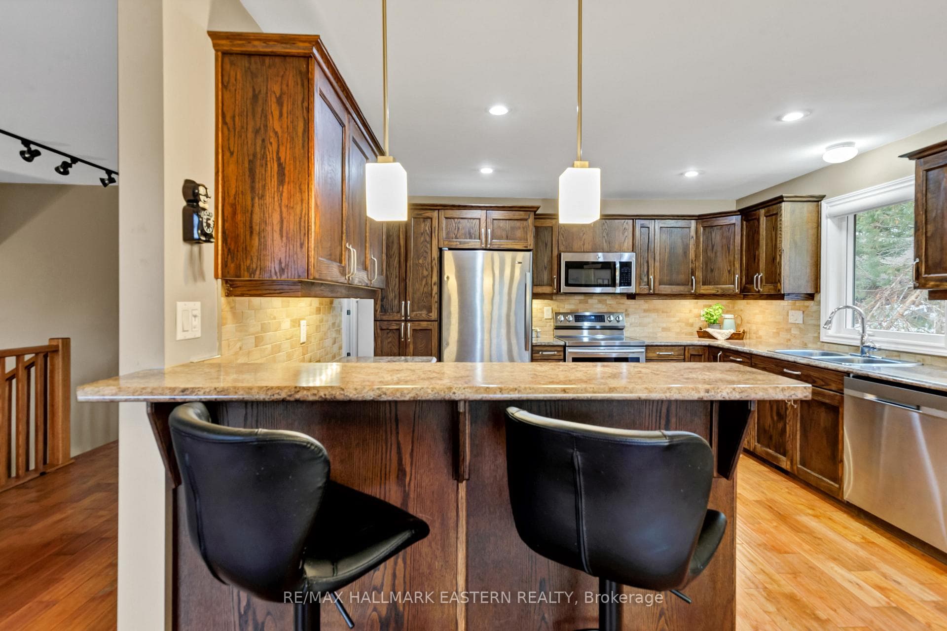 55 Goodman Road photo 20