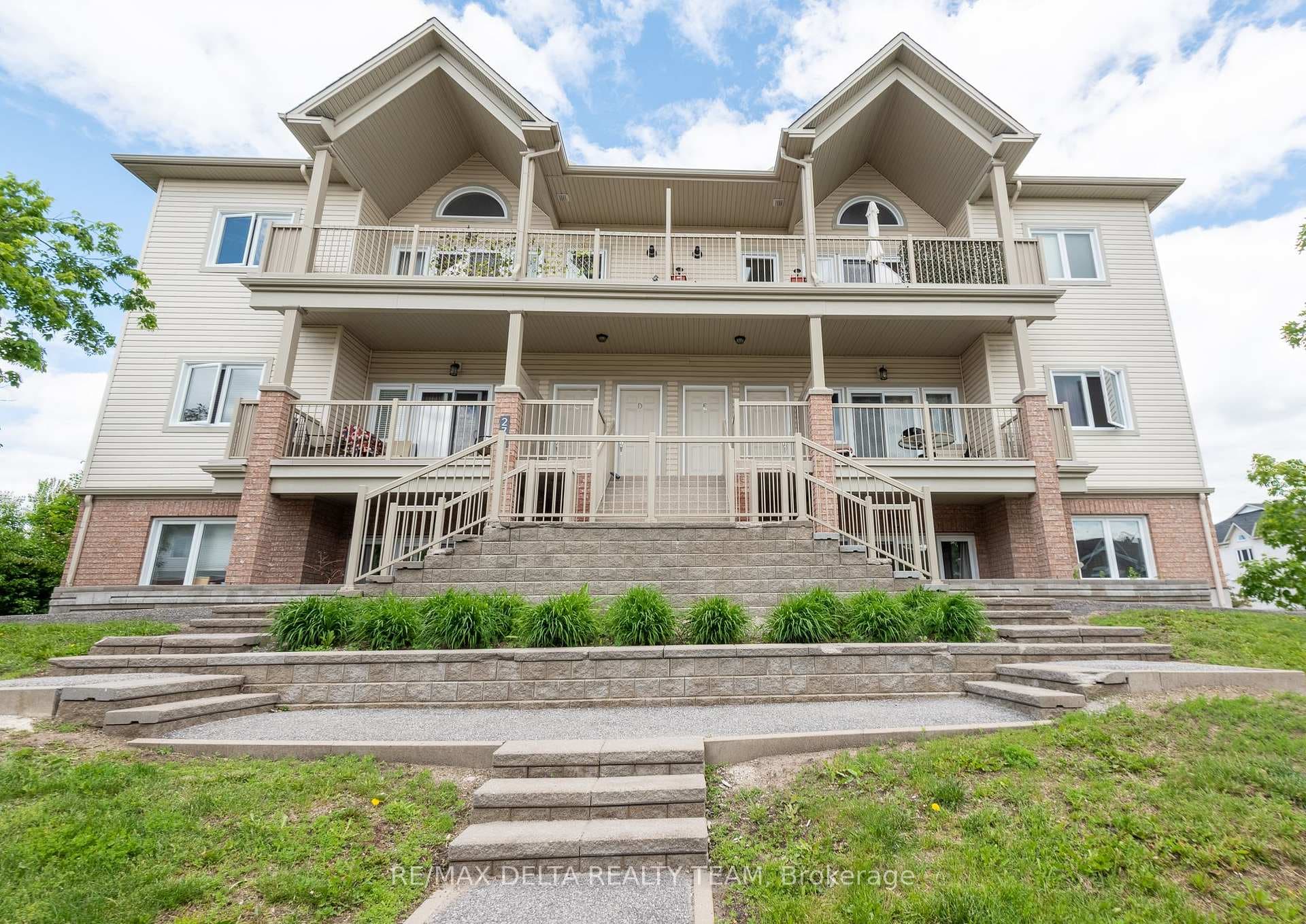 275 MEADOWLILLY Road Unit B photo 1