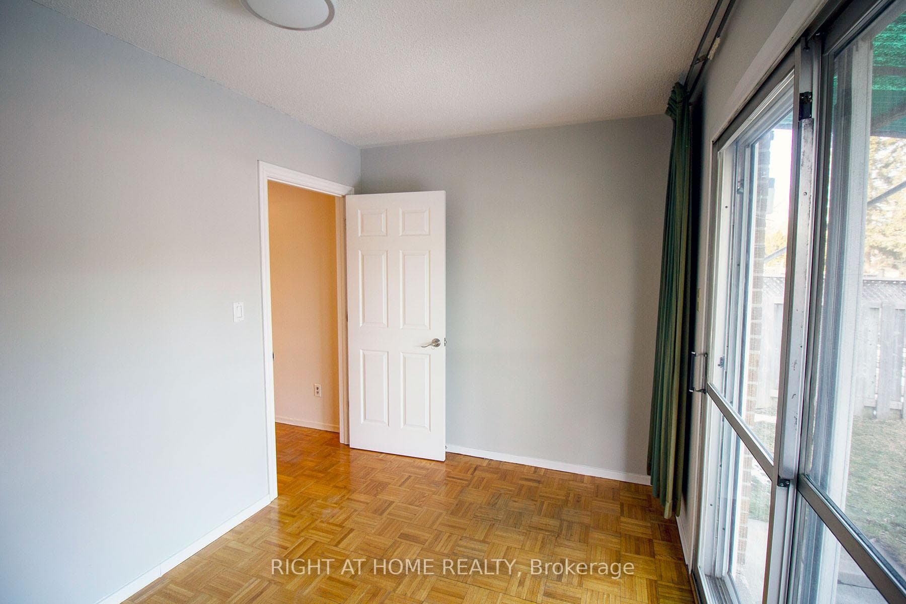 55 Mentor Boulevard Unit Ground photo 4