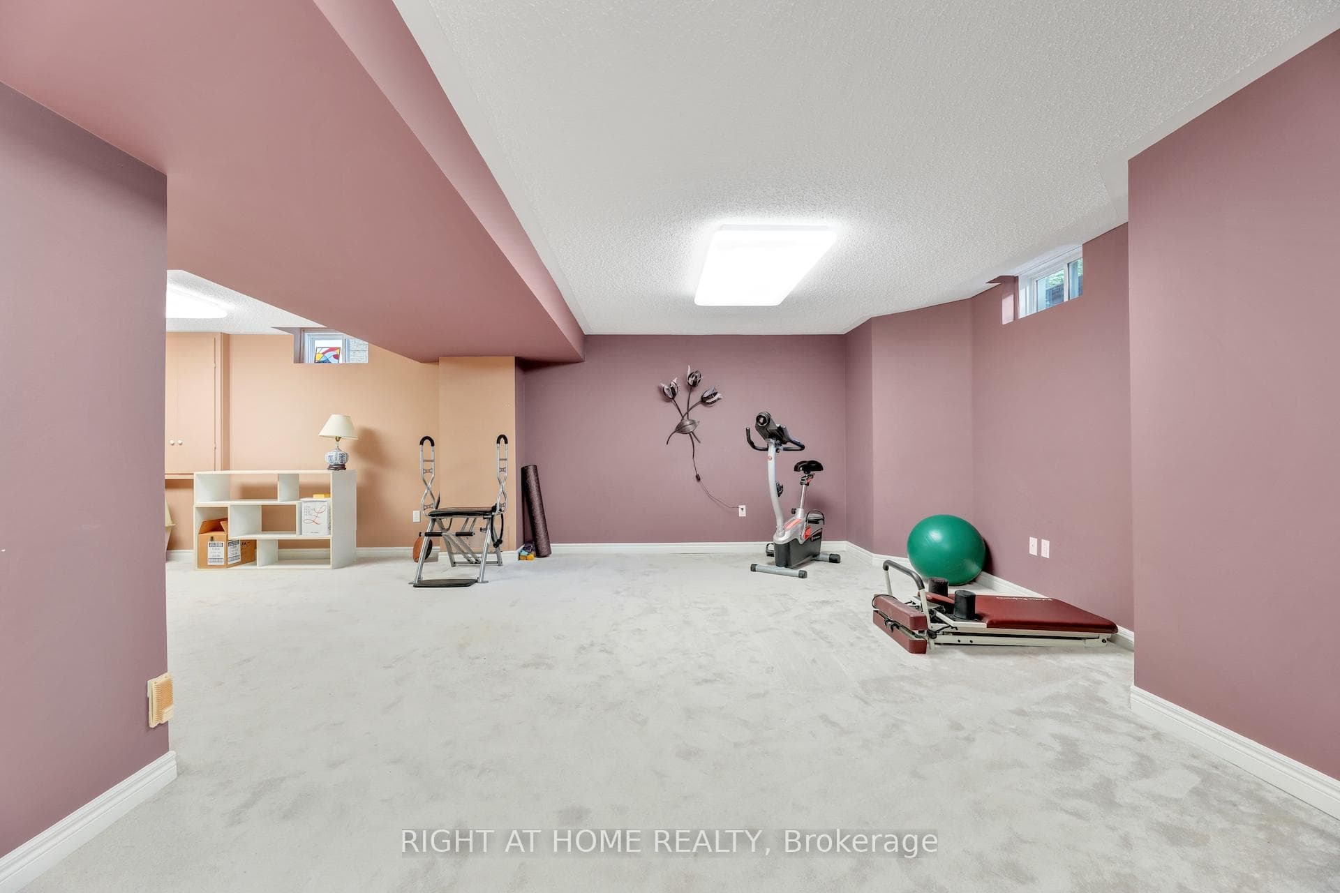 105 Huntingfield Street photo 37
