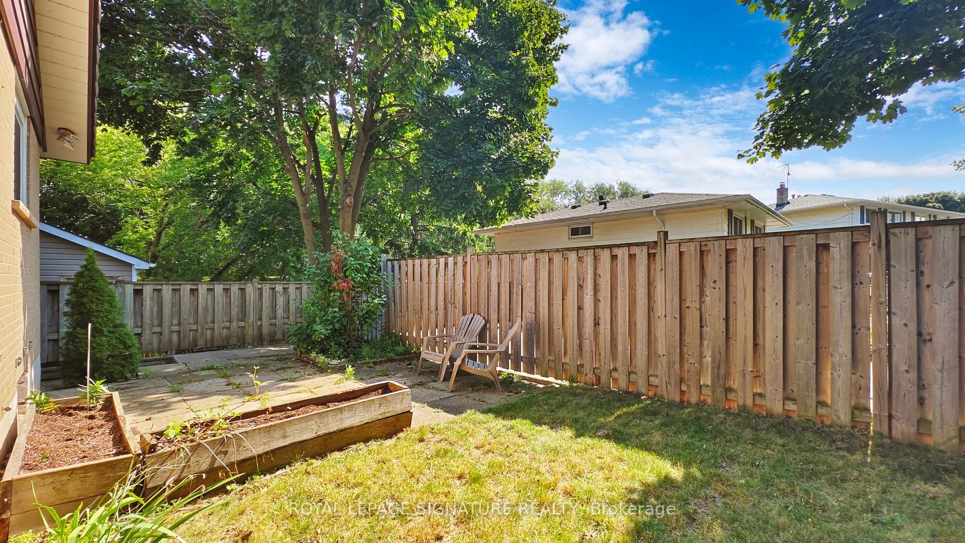 88 McCraney Street photo 37